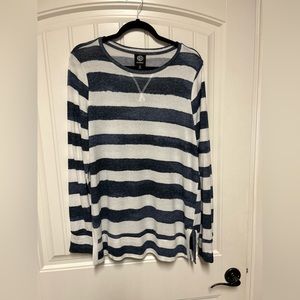 Bobeau Lightweight Long Sleeve Top